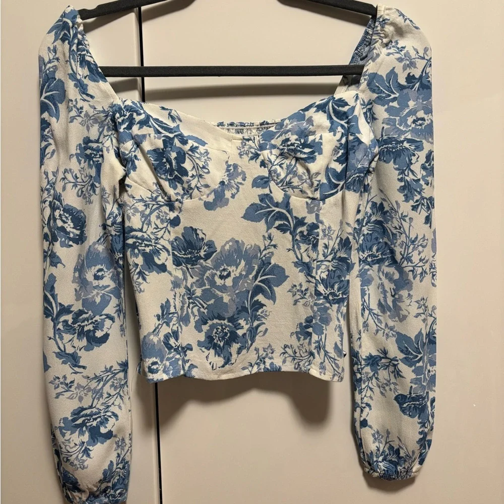 Women’s  Reformation Reign Top in Olympia size 2 - Picture 15 of 15